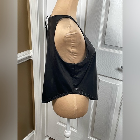 NOLI flow tank top in black‎ NWT Medium - Picture 10 of 13